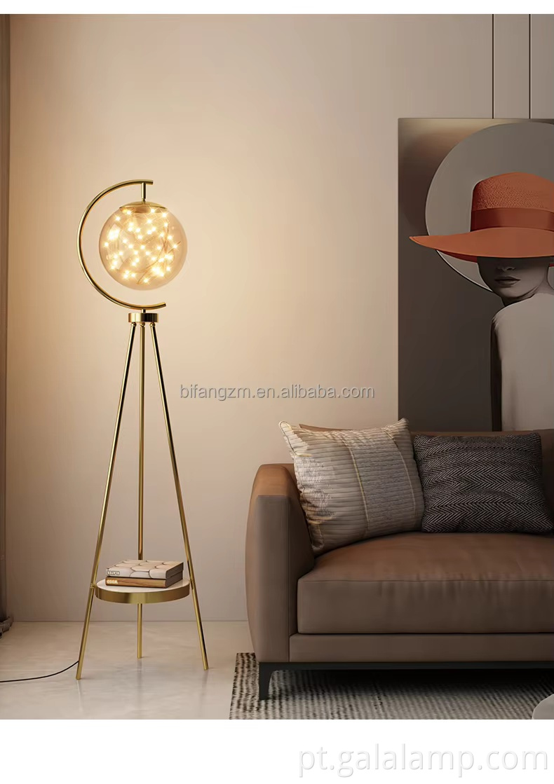 Designer-Tripod-Lamp-with-Wooden-Tray